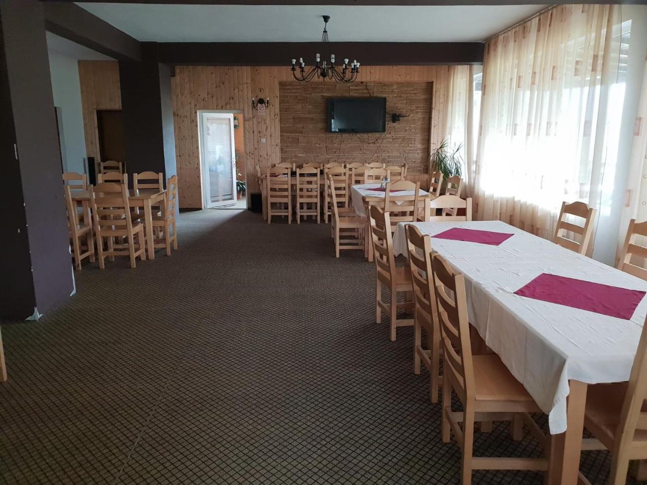 Valea Doamnei Nucşoara Exterior foto